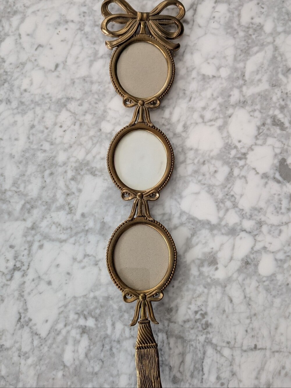 Vtg Brass Triple oval Photo Frames Gold Bow Ribbon and Tassel Tiered The Bombay